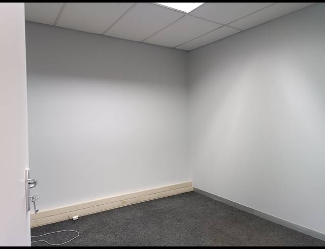 700M² OFFICE TO LET IN BO-DORP